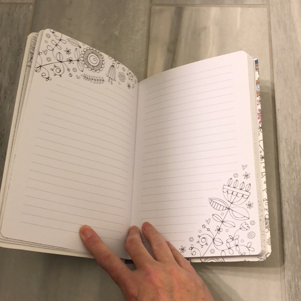 Color Me Journal - Picture 3 of 10